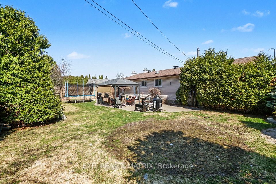 1402 Jamison Avenue, Orleans - Cumberland and Area, ON K1E 1J5 10