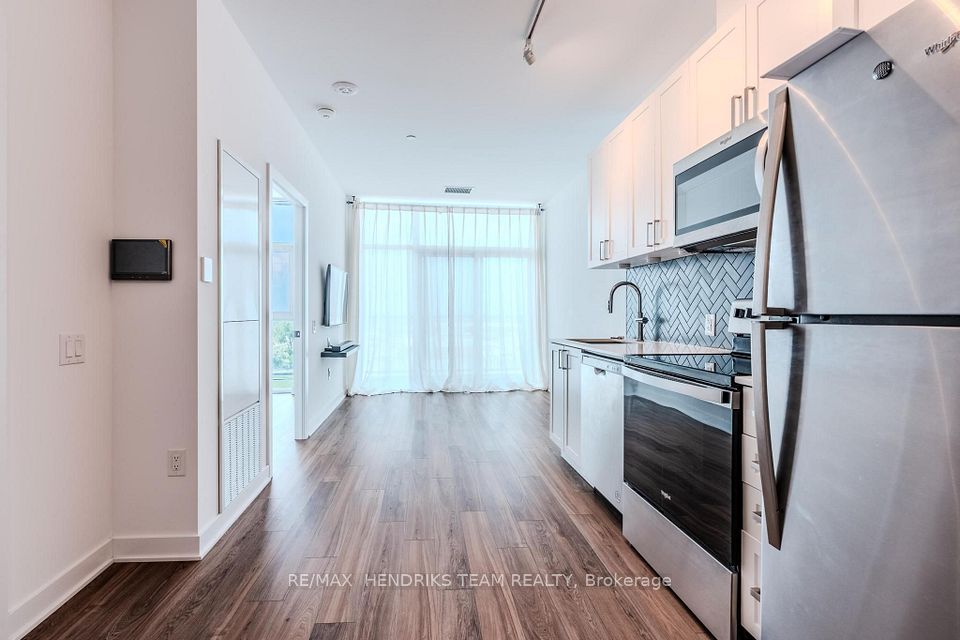 2782 Barton Street E 814, Hamilton, ON L8E 2J8 7