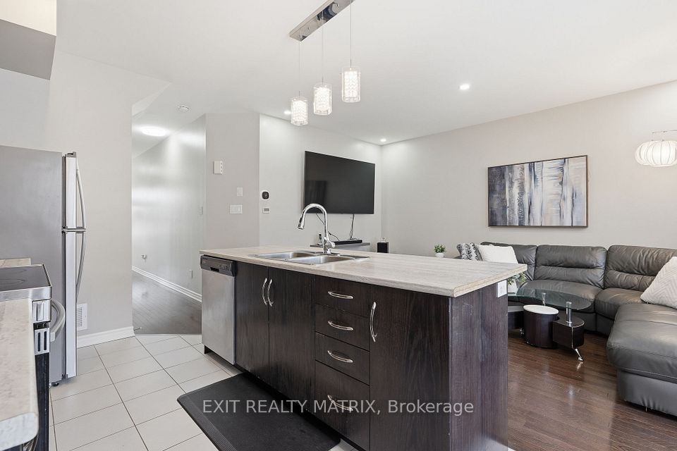 552 Via Mattino Way, Barrhaven, ON K2J 6B8 9