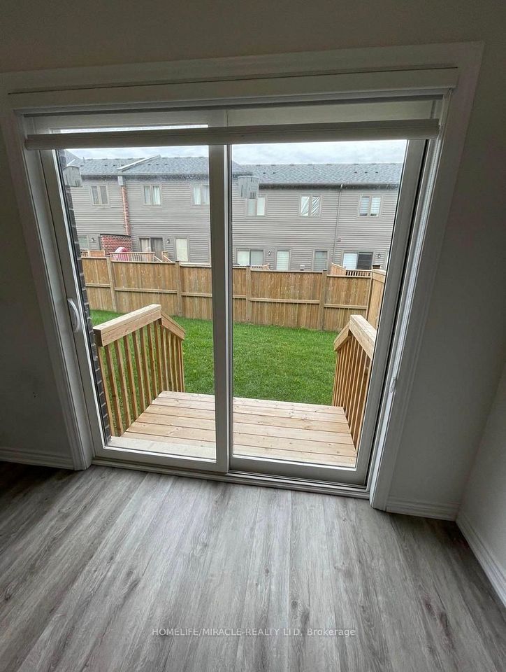 314 Equestrian Way 23, Cambridge, ON N3E 0E2 5