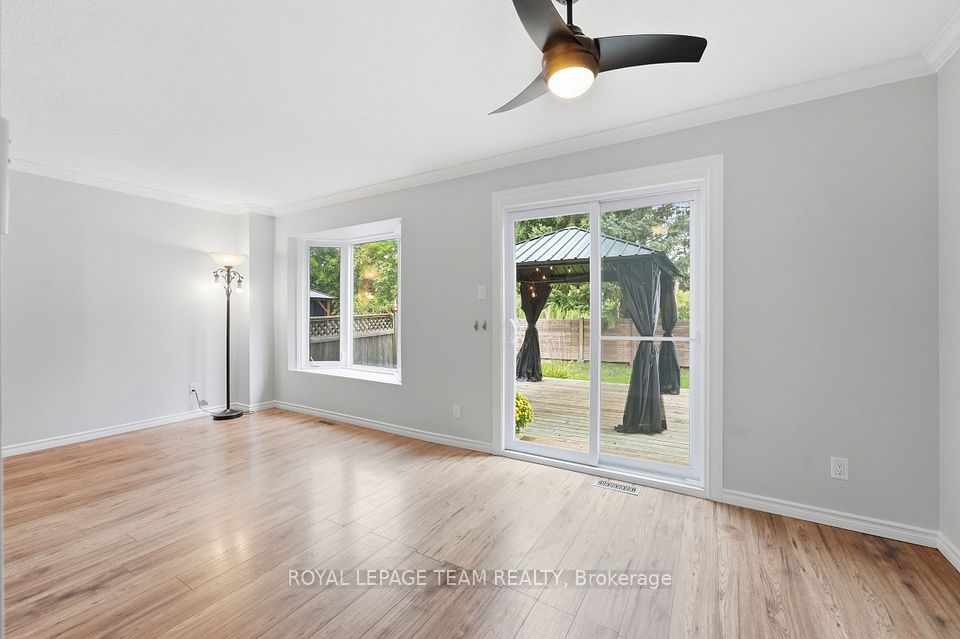 304 Valade Crescent, Orleans - Cumberland and Area, ON K4A 2X3 15