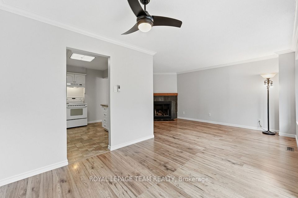304 Valade Crescent, Orleans - Cumberland and Area, ON K4A 2X3 14