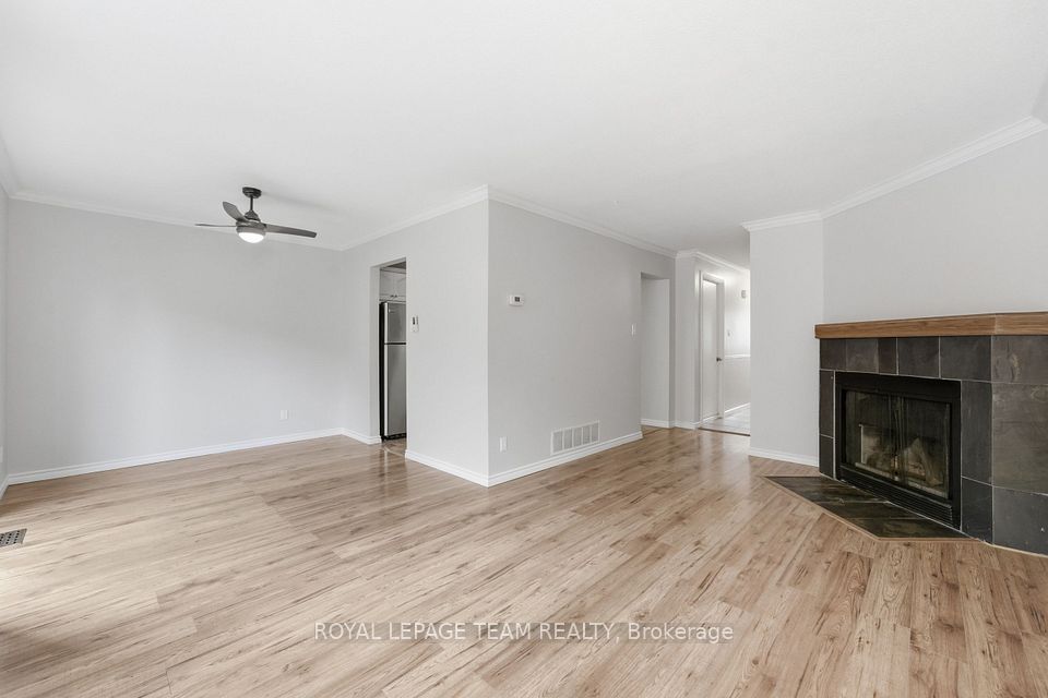 304 Valade Crescent, Orleans - Cumberland and Area, ON K4A 2X3 11
