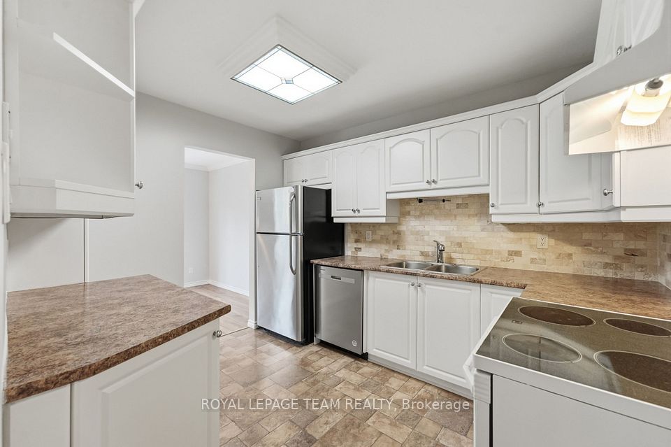 304 Valade Crescent, Orleans - Cumberland and Area, ON K4A 2X3 17