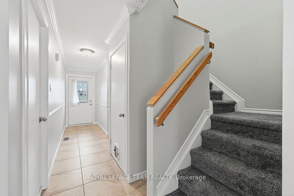 304 Valade Crescent, Orleans - Cumberland and Area, ON K4A 2X3 7