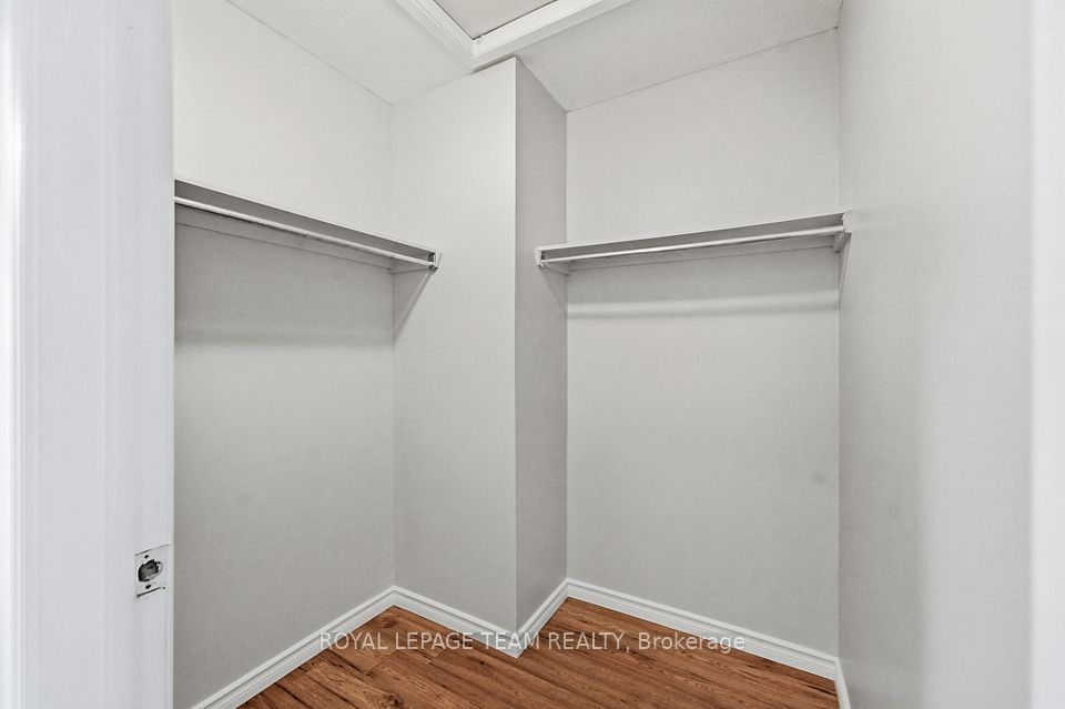 304 Valade Crescent, Orleans - Cumberland and Area, ON K4A 2X3 24