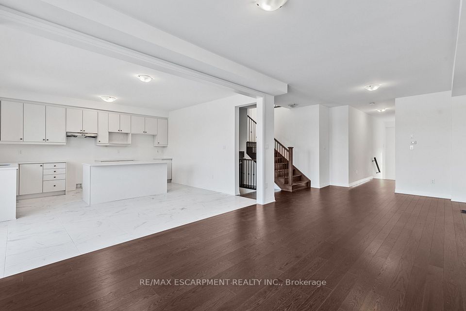 7 Blain Drive, Hamilton, ON L0R 1C0 10