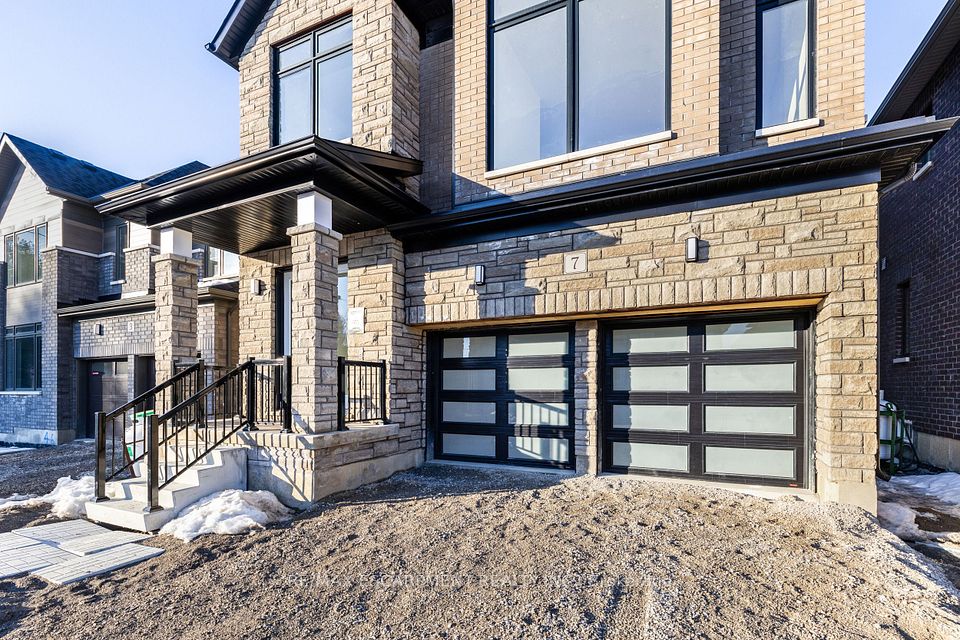 7 Blain Drive, Hamilton, ON L0R 1C0 3