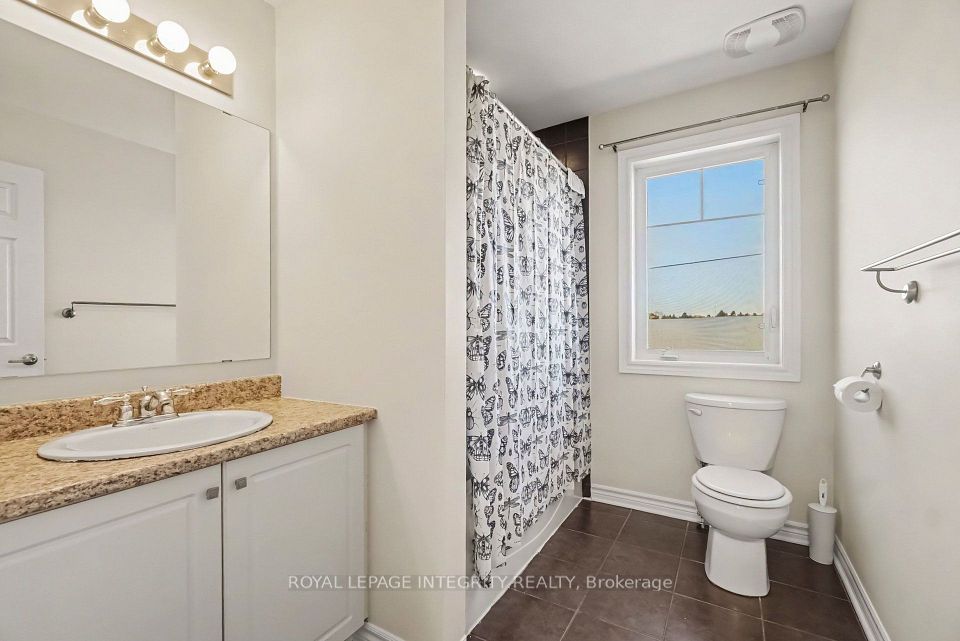 3895 Strandherd Drive, Barrhaven, ON K2J 0K1 17