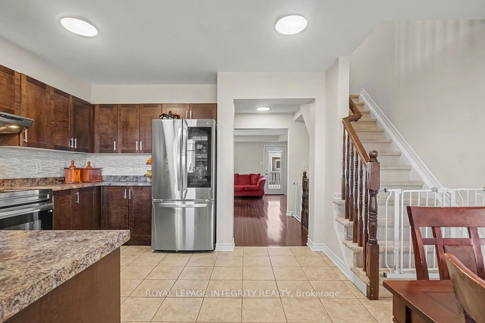 3895 Strandherd Drive, Barrhaven, ON K2J 0K1 6