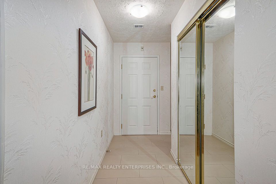 2555 3rd Avenue W 210, Owen Sound, ON N4K 6T8 5