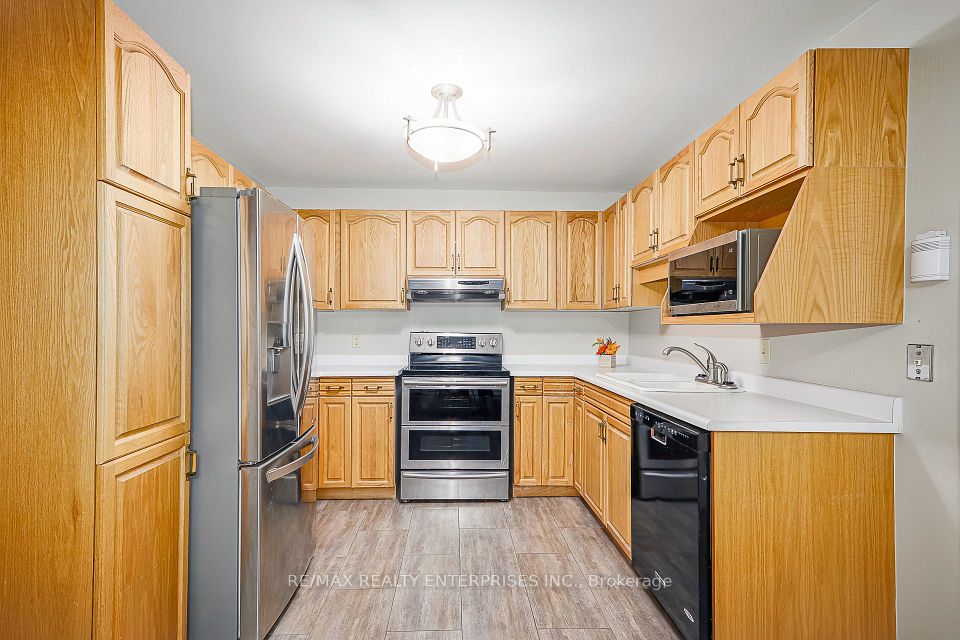 2555 3rd Avenue W 210, Owen Sound, ON N4K 6T8 9