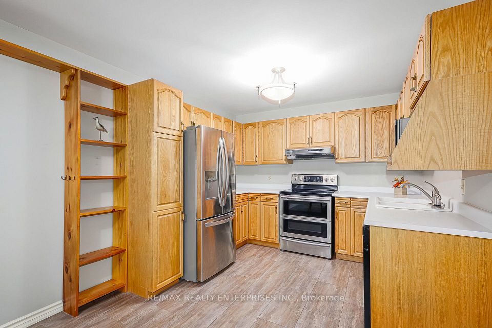 2555 3rd Avenue W 210, Owen Sound, ON N4K 6T8 10