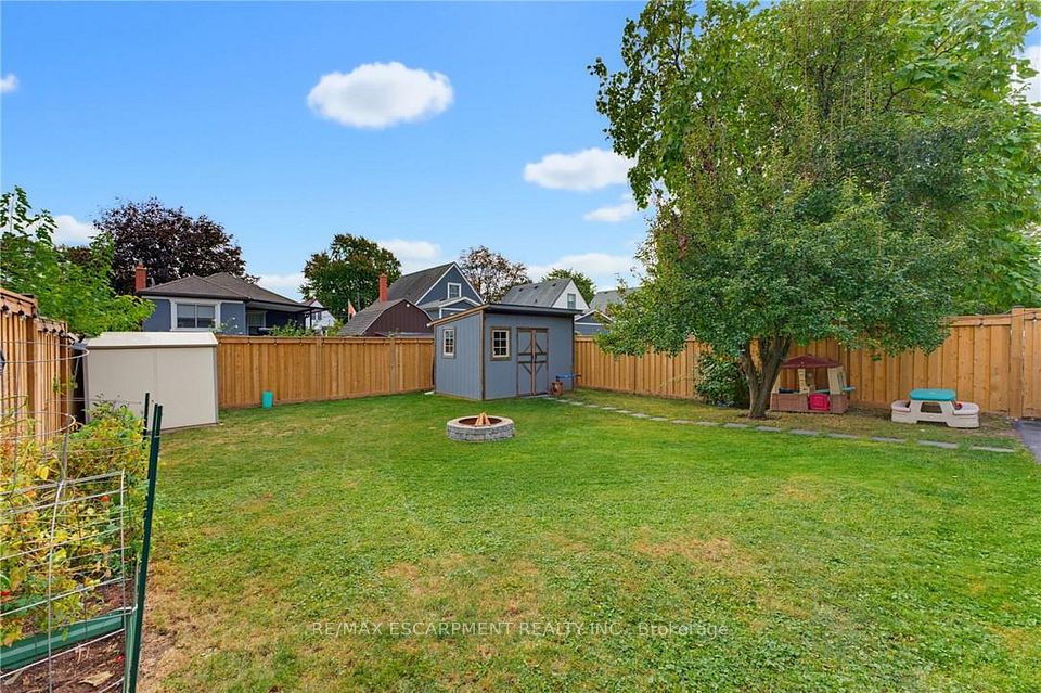 551 Upper Sherman Avenue, Hamilton, ON L8V 3L9 24