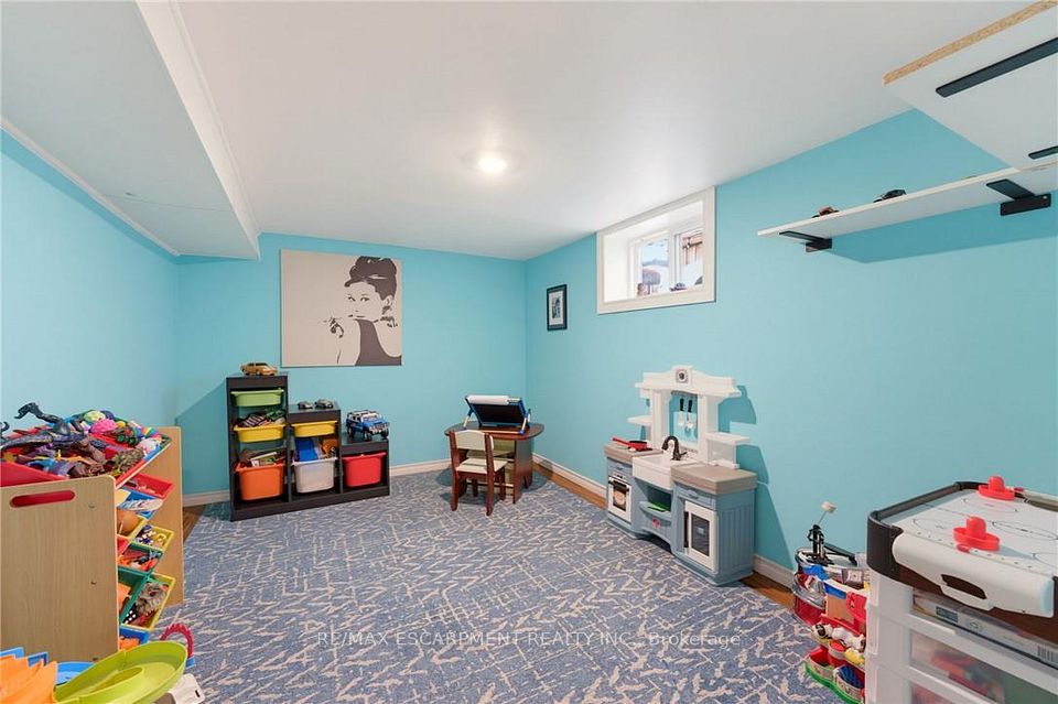 551 Upper Sherman Avenue, Hamilton, ON L8V 3L9 20