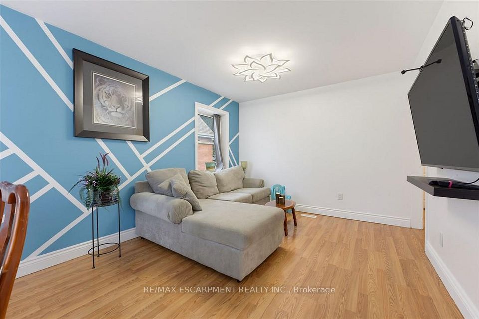 551 Upper Sherman Avenue, Hamilton, ON L8V 3L9 11