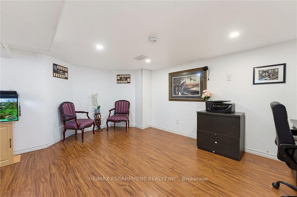 551 Upper Sherman Avenue, Hamilton, ON L8V 3L9 19
