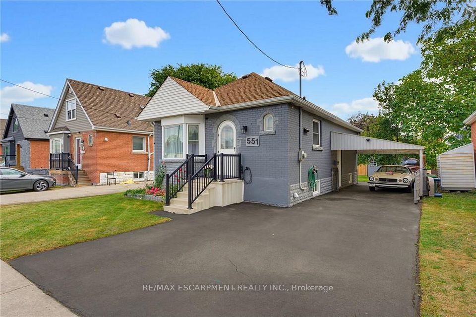 Detached at 551 Upper Sherman Avenue, Hamilton, ON L8V 3L9