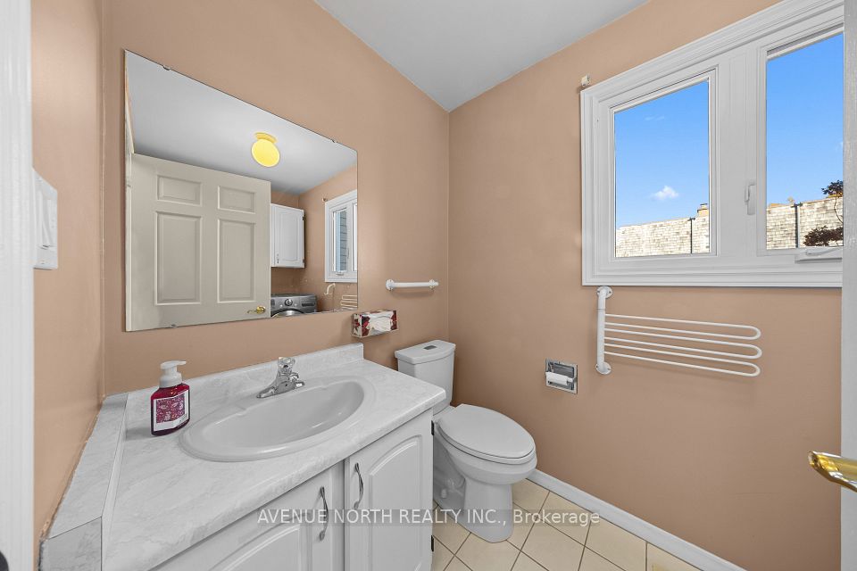 35 Wynford Avenue, South of Baseline to Knoxdale, ON K2G 3Z2 21