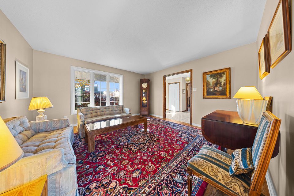 35 Wynford Avenue, South of Baseline to Knoxdale, ON K2G 3Z2 17