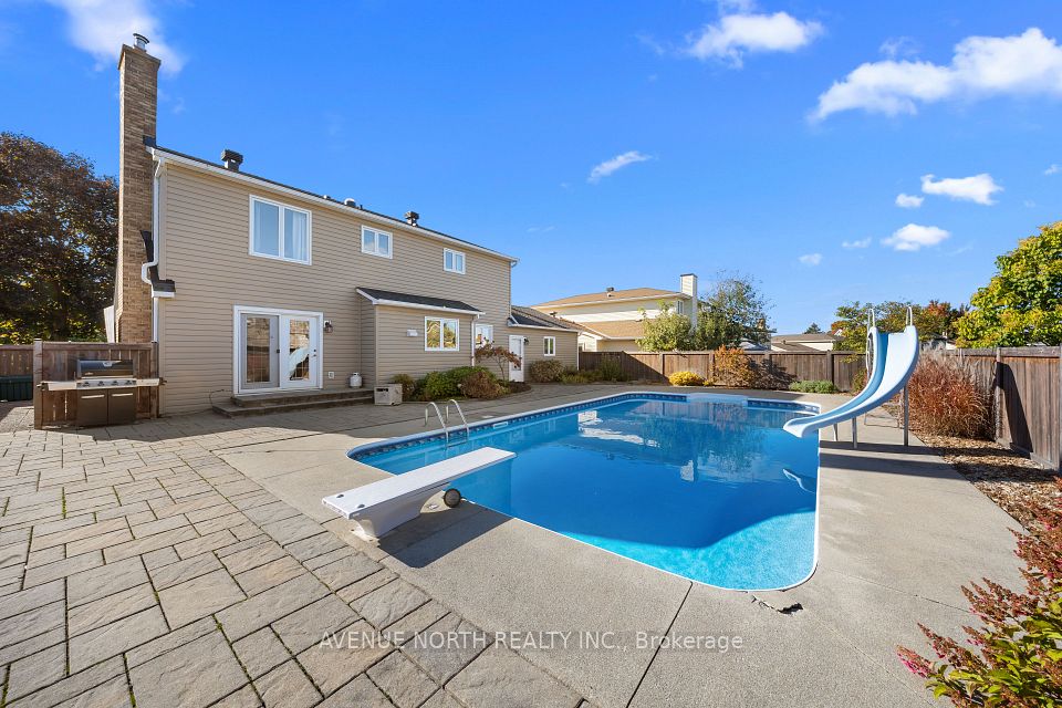 35 Wynford Avenue, South of Baseline to Knoxdale, ON K2G 3Z2 12