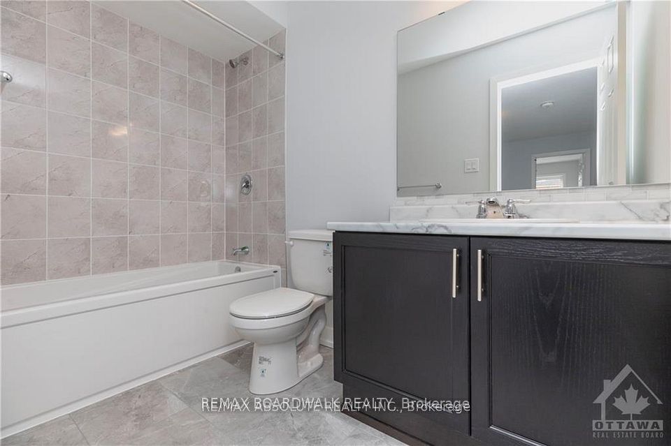 235 Anyolite Private, Barrhaven, ON K2J 7J3 16