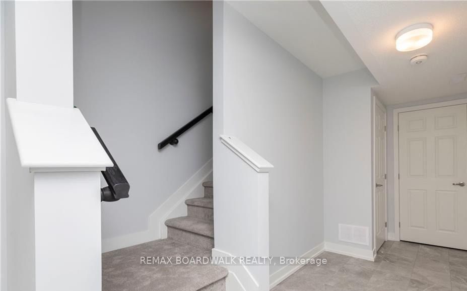 235 Anyolite Private, Barrhaven, ON K2J 7J3 3