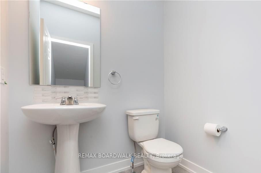 235 Anyolite Private, Barrhaven, ON K2J 7J3 10