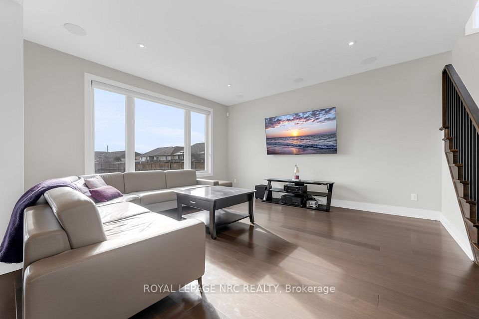 80 Days Avenue, Thorold, ON L2V 0E6 20