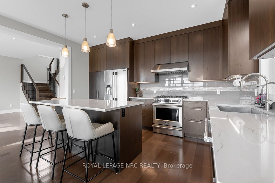 80 Days Avenue, Thorold, ON L2V 0E6 23