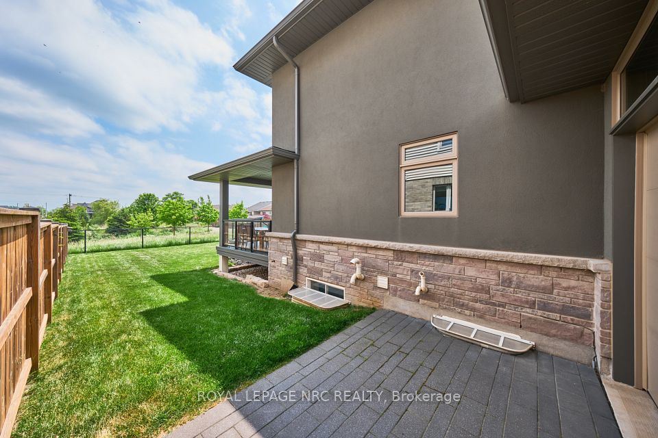 80 Days Avenue, Thorold, ON L2V 0E6 13