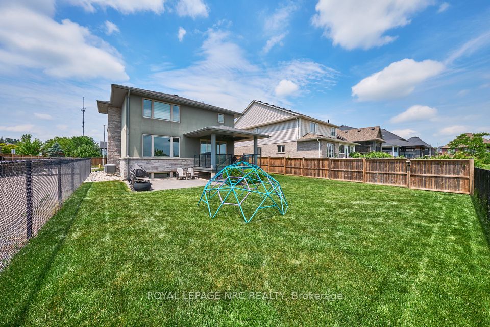 80 Days Avenue, Thorold, ON L2V 0E6 9
