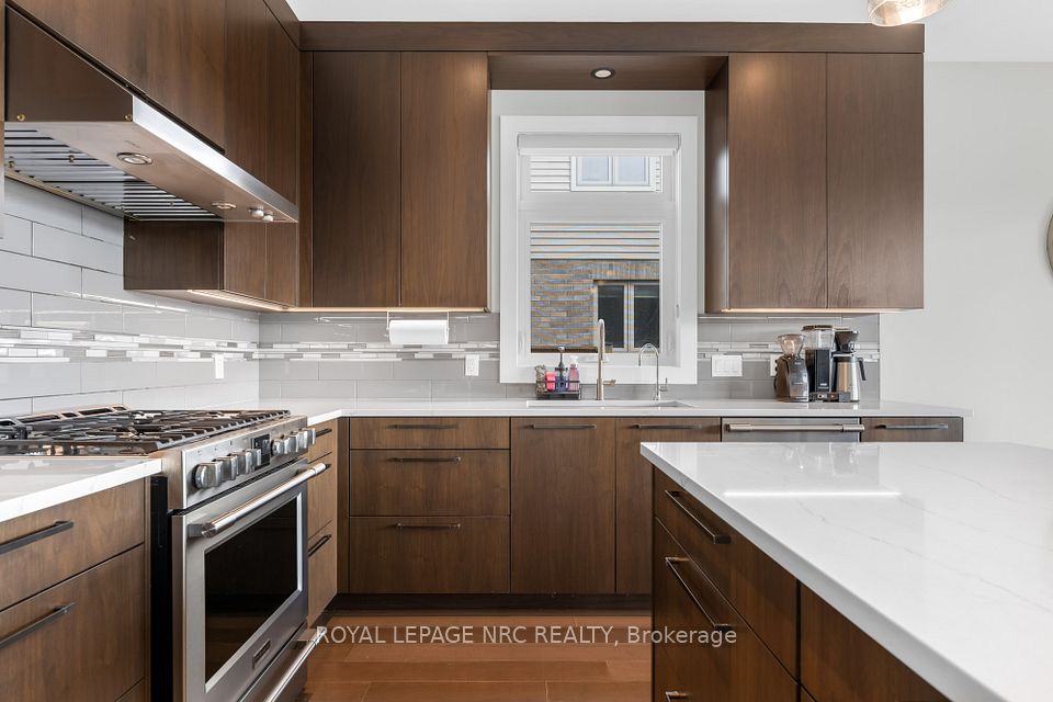 80 Days Avenue, Thorold, ON L2V 0E6 24