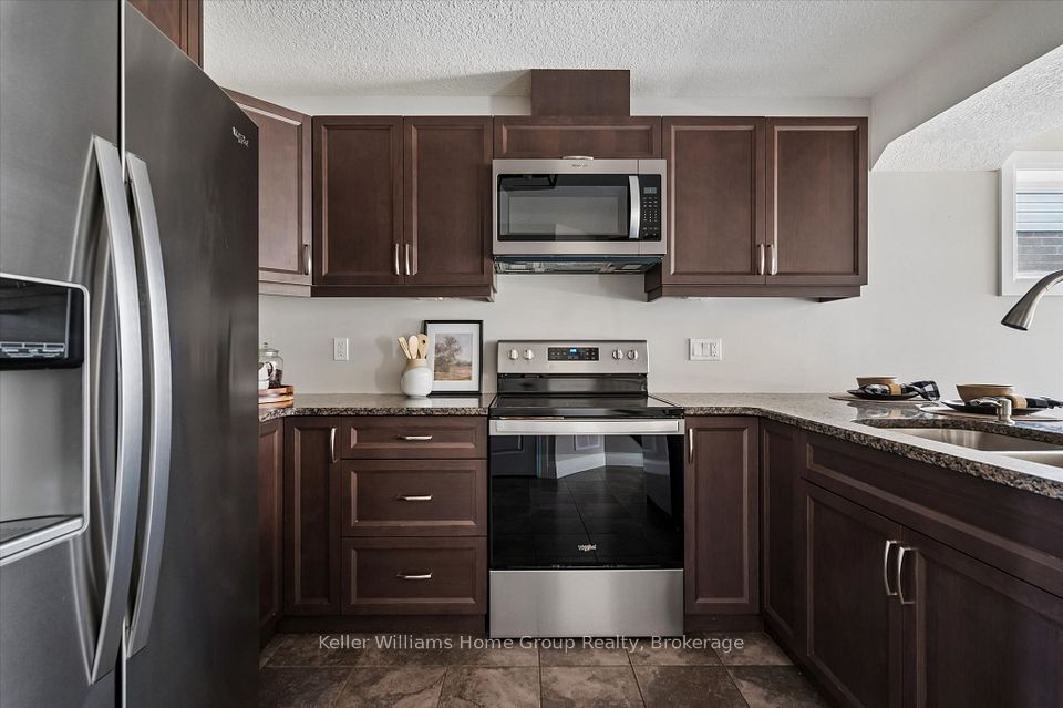 63 York Street E, Centre Wellington, ON N0B 1S0 10