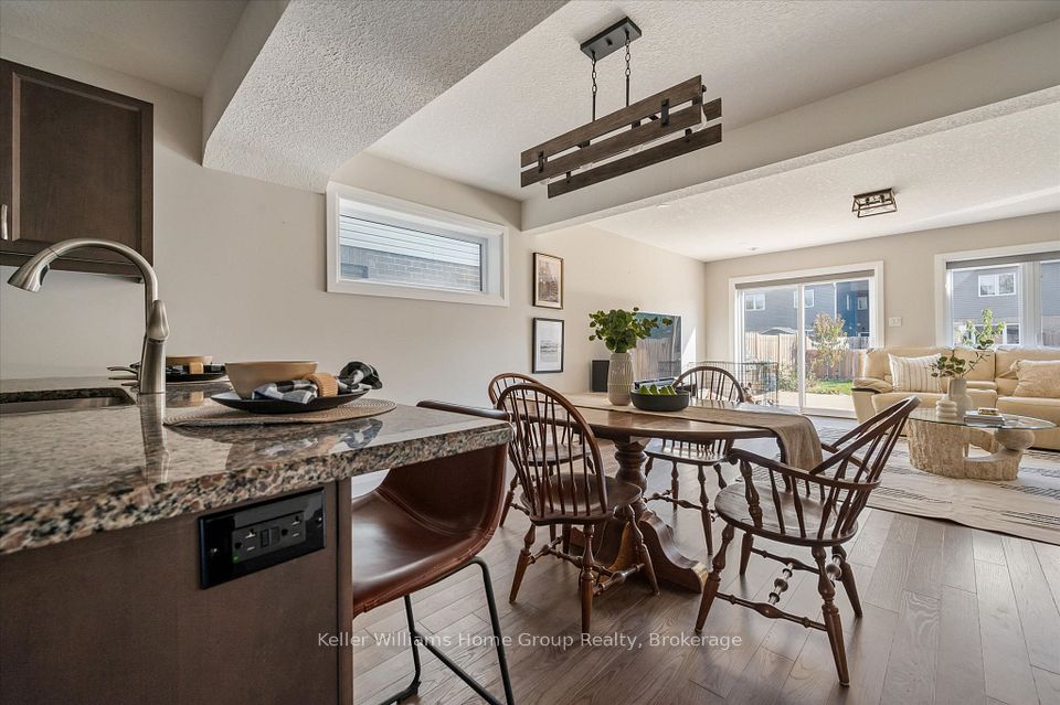 63 York Street E, Centre Wellington, ON N0B 1S0 13