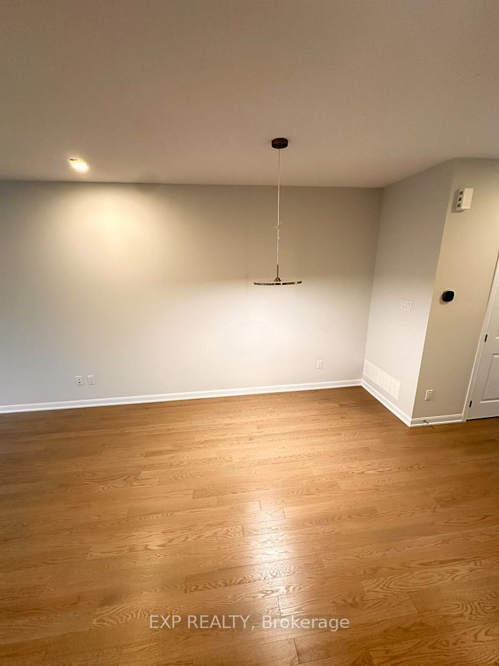 678 Moonglade Crescent, Barrhaven, ON K2J 6K3 13