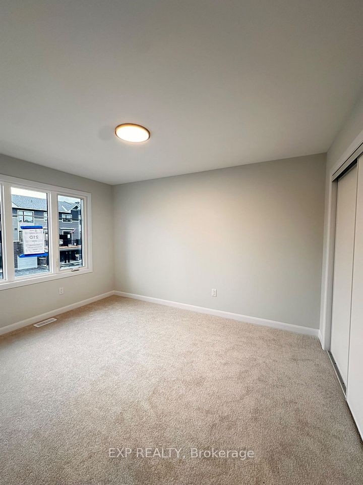 678 Moonglade Crescent, Barrhaven, ON K2J 6K3 6