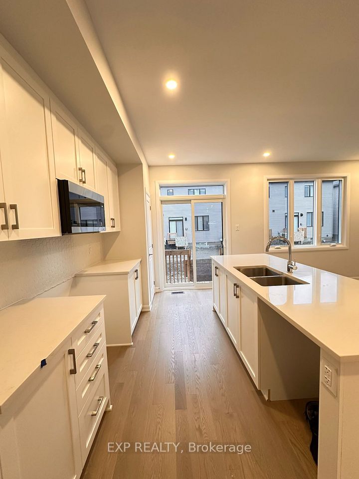 678 Moonglade Crescent, Barrhaven, ON K2J 6K3 4