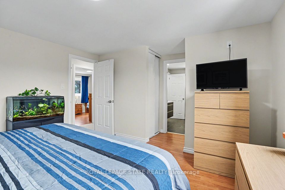103 Glenashton Drive, Hamilton, ON L8G 4E6 17