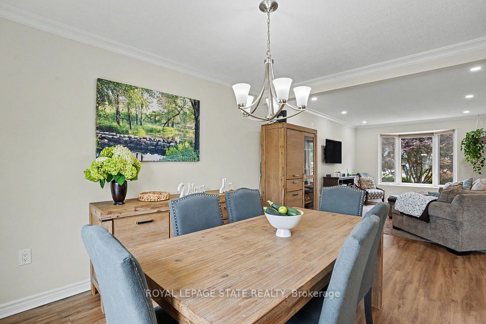 103 Glenashton Drive, Hamilton, ON L8G 4E6 10