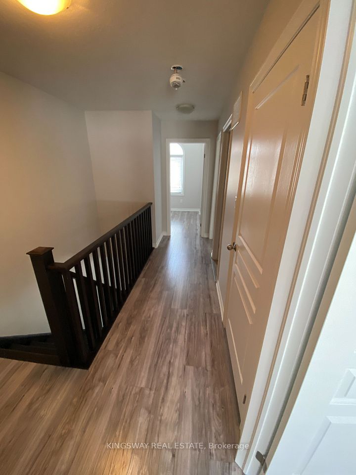 16 Kenridge Terrace, Hamilton, ON L8J 0G4 9