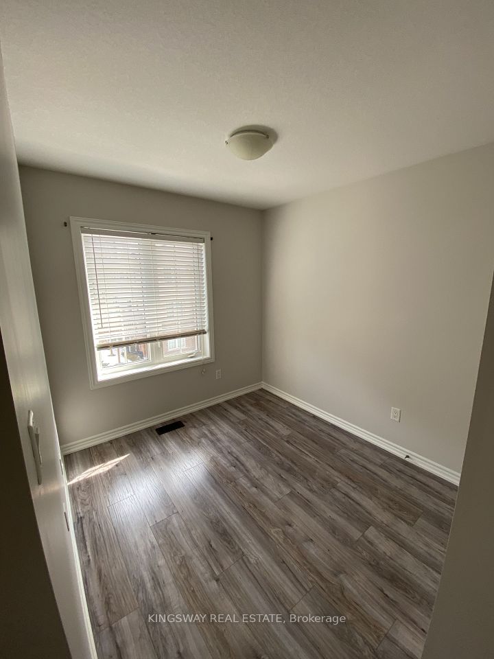 16 Kenridge Terrace, Hamilton, ON L8J 0G4 11