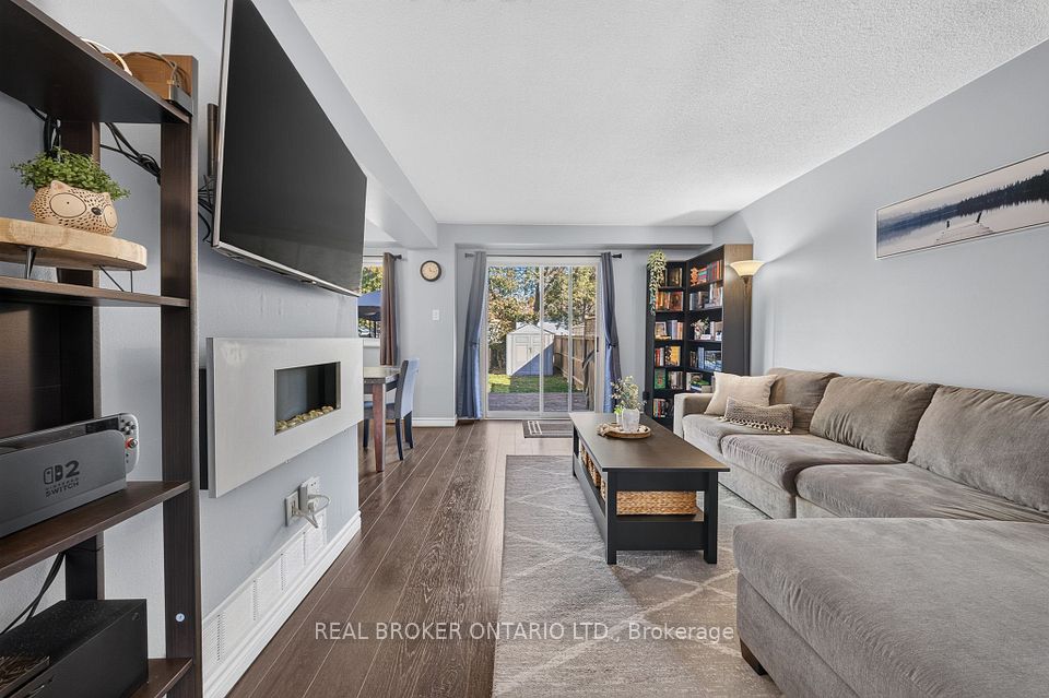 85 Gledhill Crescent, Hamilton, ON L9C 6H3 6