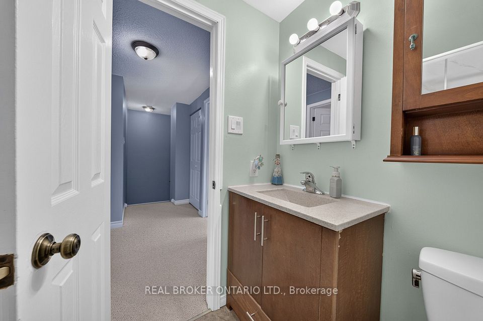 85 Gledhill Crescent, Hamilton, ON L9C 6H3 19
