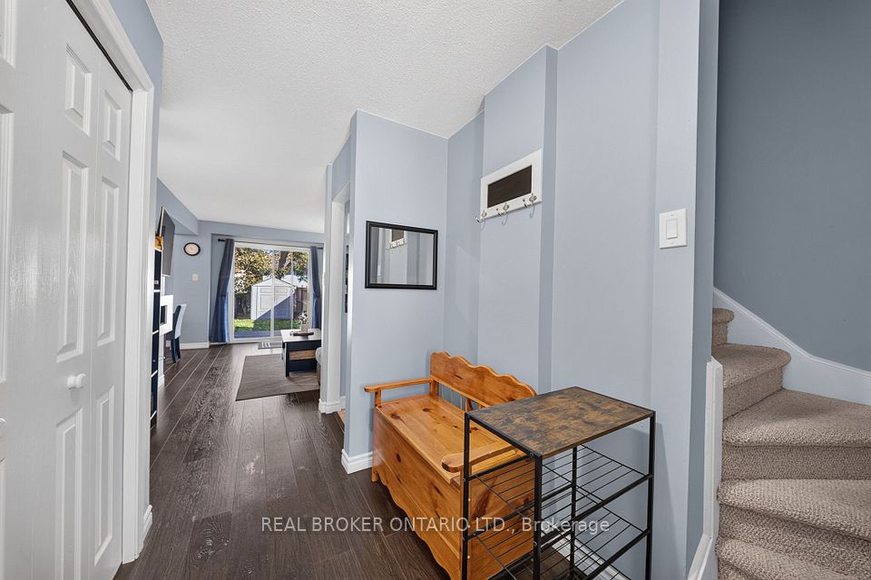 85 Gledhill Crescent, Hamilton, ON L9C 6H3 4