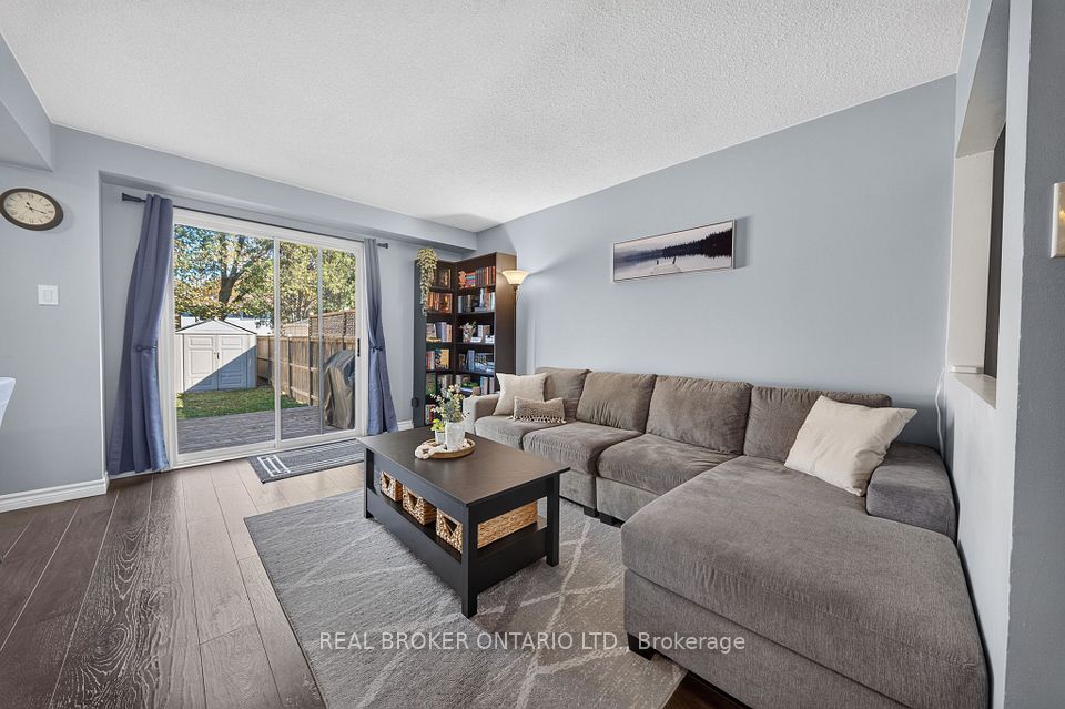 85 Gledhill Crescent, Hamilton, ON L9C 6H3 5