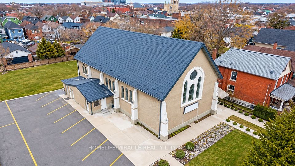 50 Earl Street, Hamilton, ON L8L 6L2