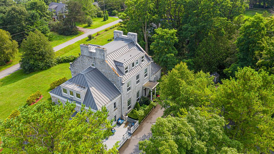 8 Starr Place, Kingston, ON K7L 4V1