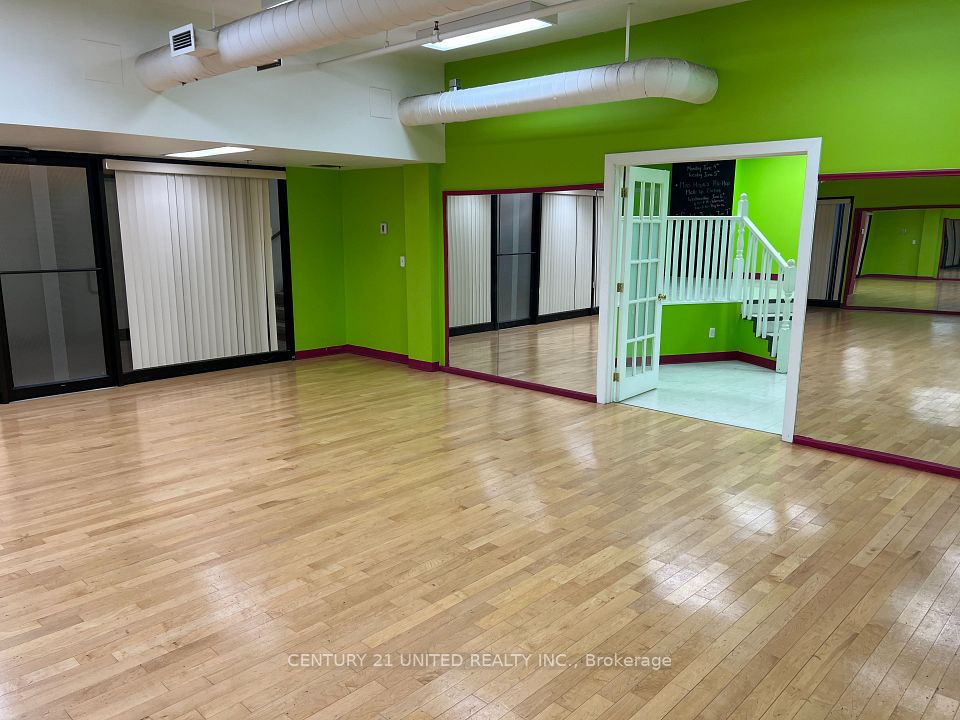 159 King Street N 102-106, Peterborough, ON K9J 2R8